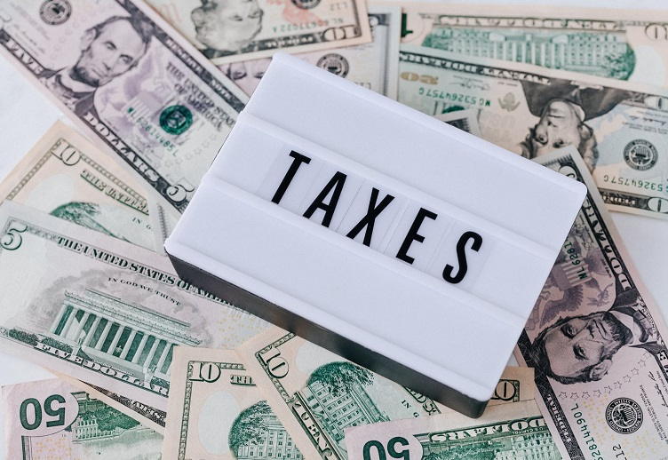 Tax Filing Tips and Tricks From the Experts