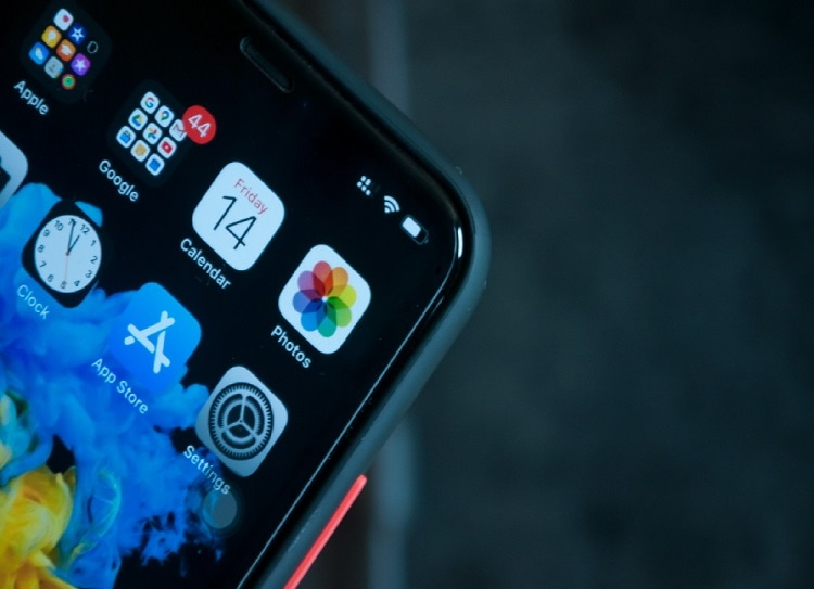 Apple Releases iOS 15.1.1 to Help iPhone Users With Dropped Calls