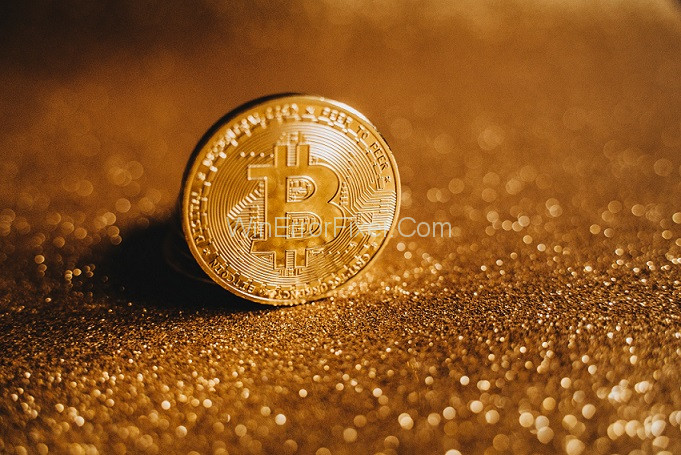 Bitcoin over gold