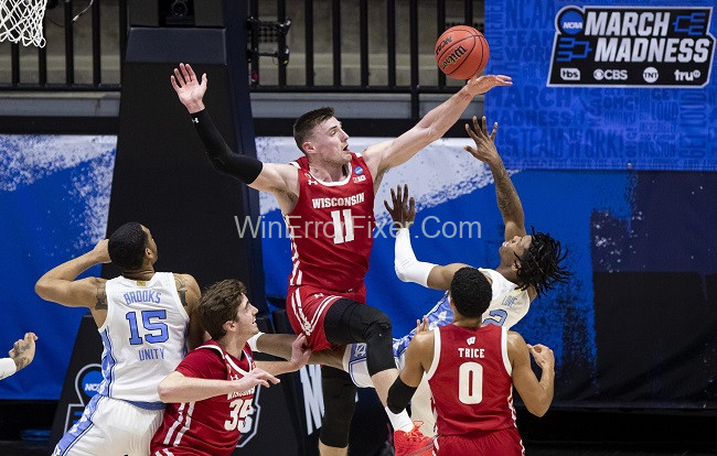 The Best Photos from Wisconsin Basketball's 85-62 Victory Against North Carolina