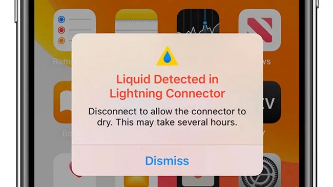 Liquid Detected in Lightning Connector